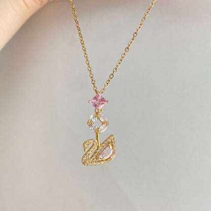 Pembe Taşlı Kuğu Kolye Pembe