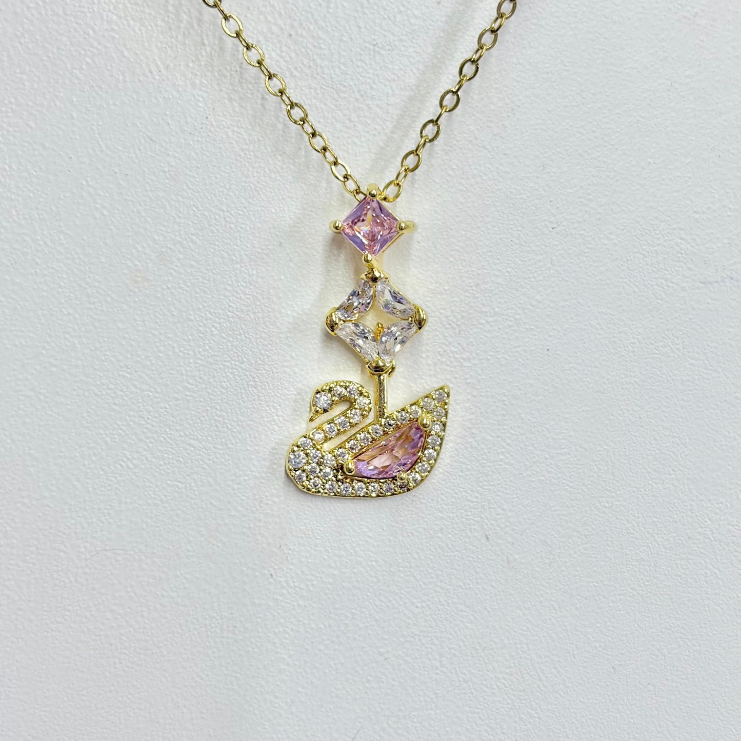 Pembe Taşlı Kuğu Kolye Pembe
